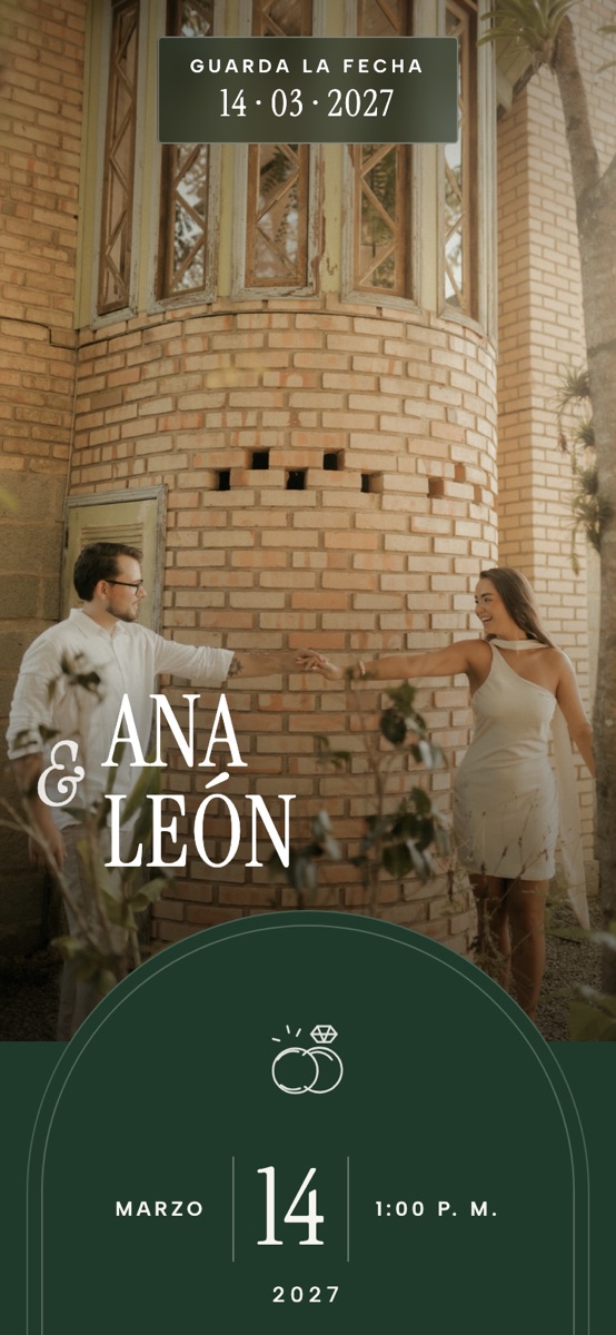 Diseño arco: portada con la foto de la pareja y un panel verde en arco