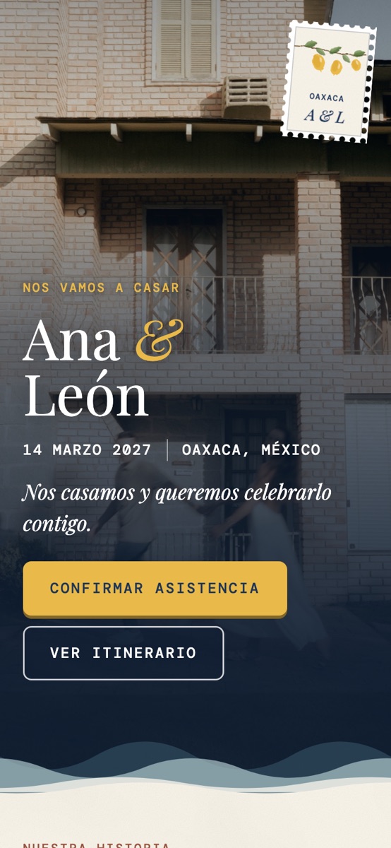 Diseño costa: portada con foto, estampilla y el mar en movimiento